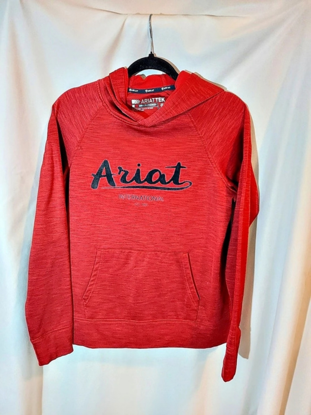 AriatTEK Cold Series Women's Red Heather Pullover Hoodie - Size M